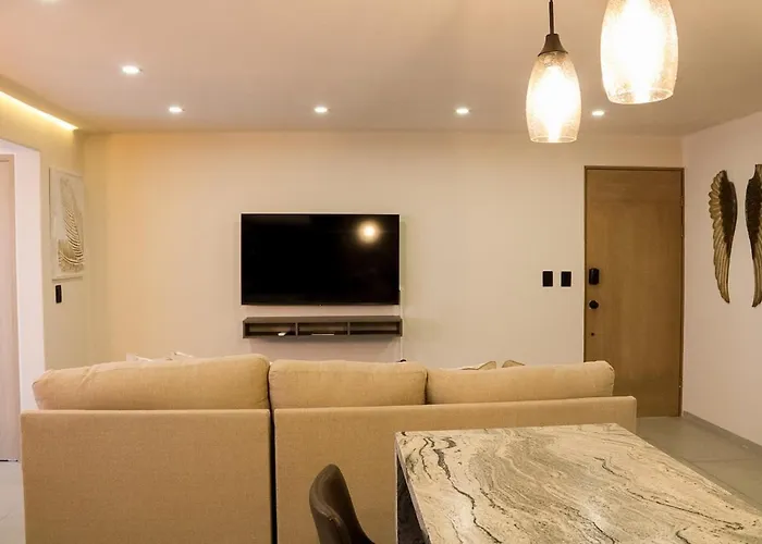 Peaceful 1br Retreat Walk To & Downtown *